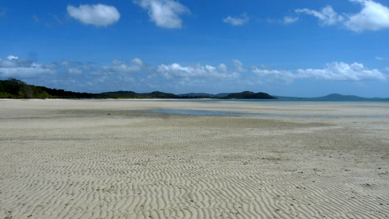 Strand am Cape York bei Ebbe